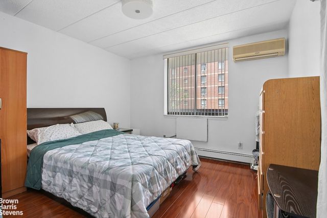13624 Maple Ave Apt 3D, New York City, NY 11355