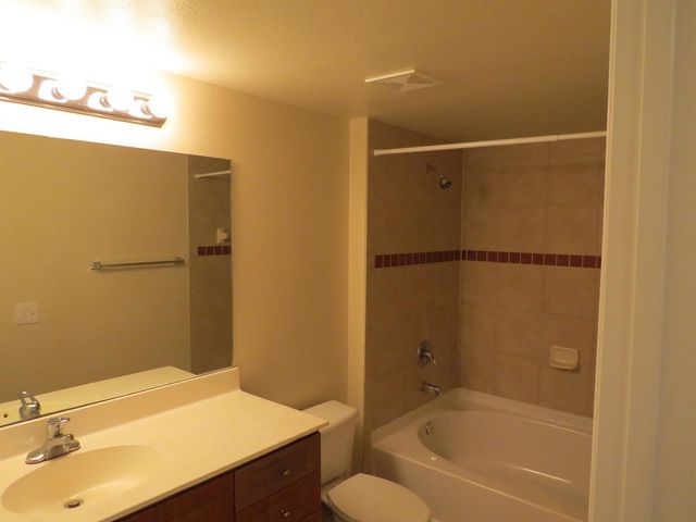 6492 Emerald Dunes Drive 203, West Palm Beach, FL 33411