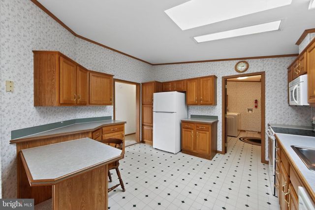 405 VILLAGE WAY, Royersford, PA 19468