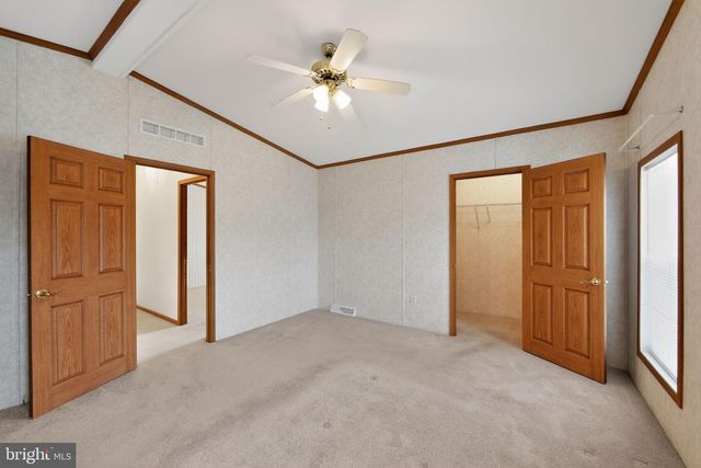 405 VILLAGE WAY, Royersford, PA 19468