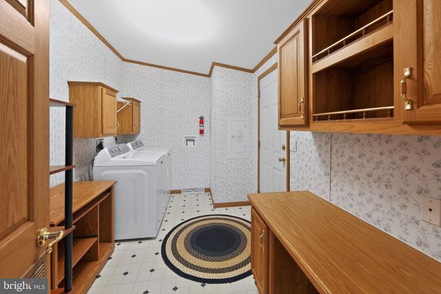 405 VILLAGE WAY, Royersford, PA 19468