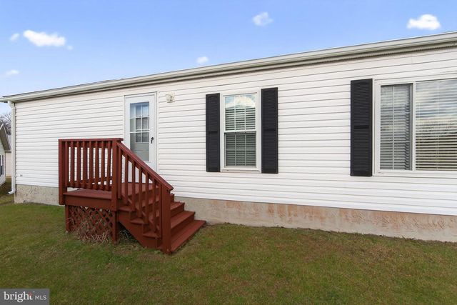 405 VILLAGE WAY, Royersford, PA 19468