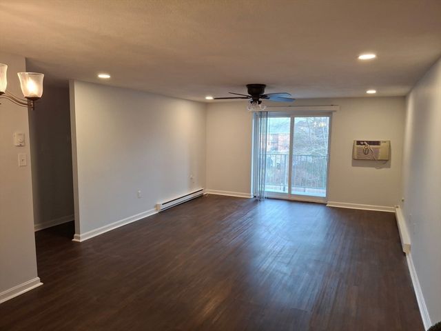 60 Greentree Lane 38, Weymouth, MA 02190