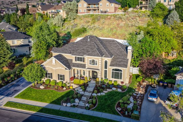 1618 E WYLIE LN, Draper, UT 84020