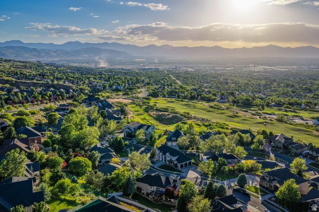 1618 E WYLIE LN, Draper, UT 84020