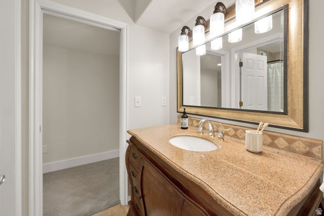 1618 E WYLIE LN, Draper, UT 84020
