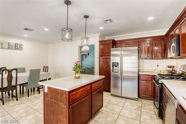 1666 Garden Path Court, Las Vegas, NV 89119