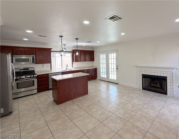 1666 Garden Path Court, Las Vegas, NV 89119