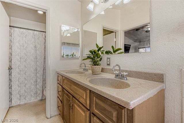 1666 Garden Path Court, Las Vegas, NV 89119