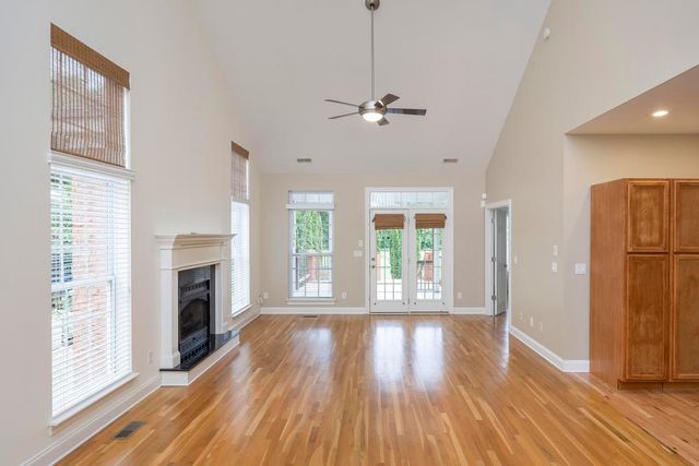 8233 Double Eagle Court, Ooltewah, TN 37363