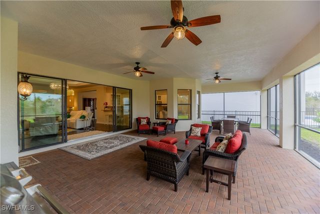 3208 Atlantic CIR, Naples, FL 34119