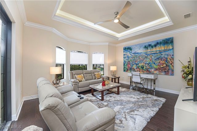 3208 Atlantic CIR, Naples, FL 34119