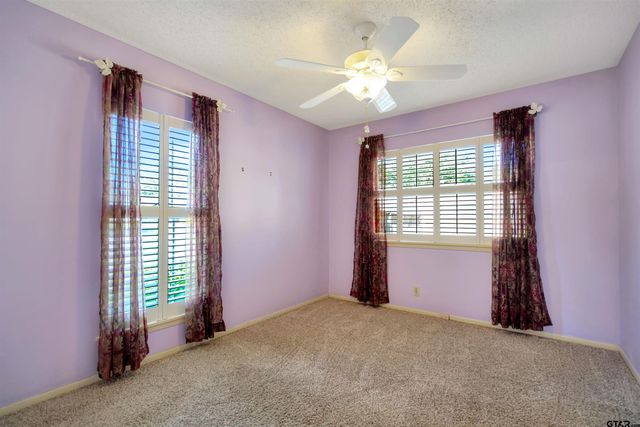 1114 Brookshire Dr, Tyler, TX 75701