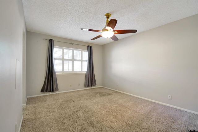 1114 Brookshire Dr, Tyler, TX 75701