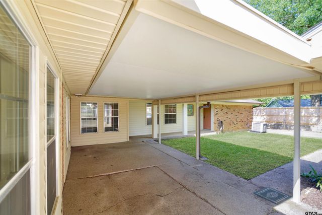 1114 Brookshire Dr, Tyler, TX 75701