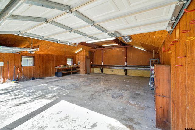 1114 Brookshire Dr, Tyler, TX 75701