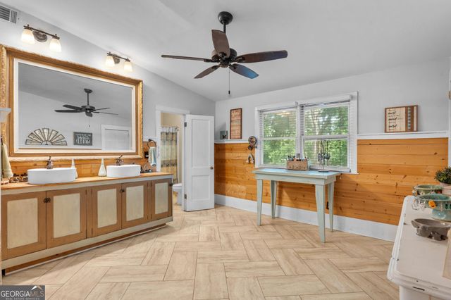 319 Johnson Street, Senoia, GA 30276
