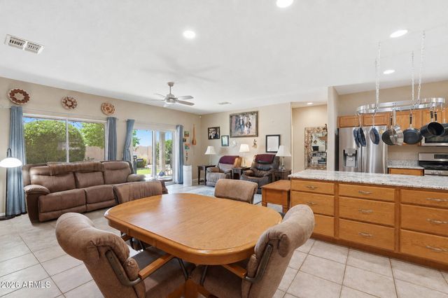 14236 S AVALON Road, Arizona City, AZ 85123