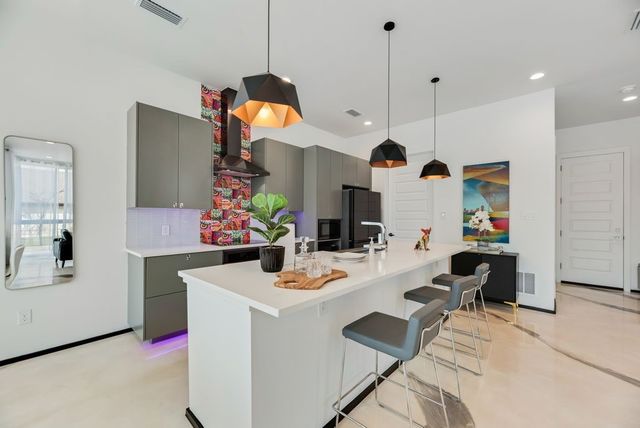 3415 Chihuahua Avenue, Dallas, TX 75212