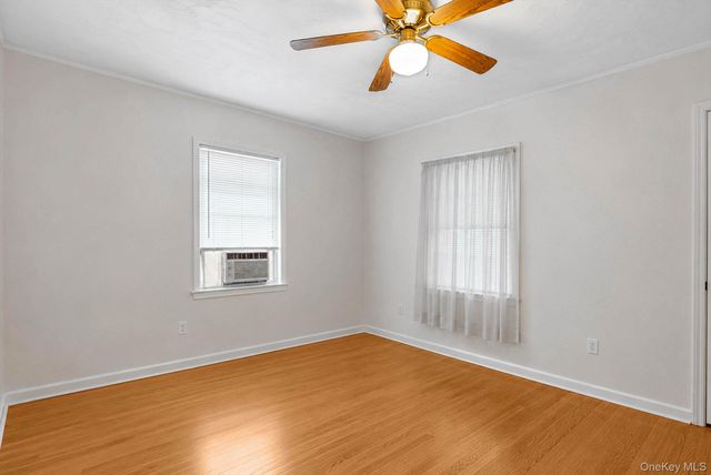 218 Venetian Boulevard, Lindenhurst, NY 11757