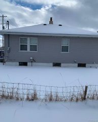 2032 Utley Rd, Flint Charter Township, MI 48532