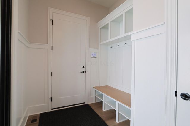 5129 Maple Drive, Lewis Center, OH 43035