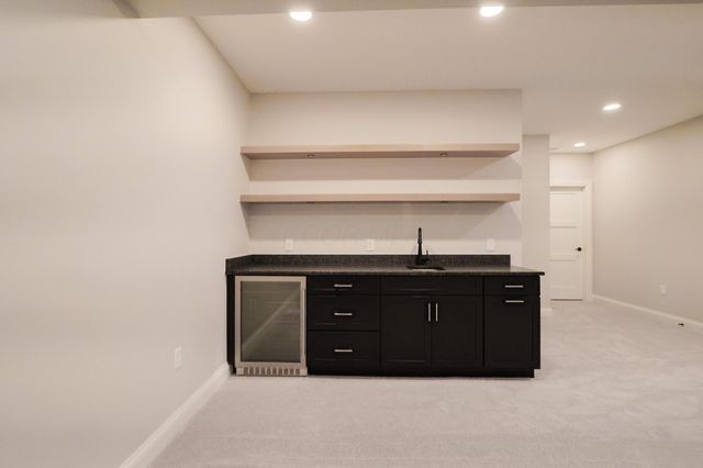 5129 Maple Drive, Lewis Center, OH 43035