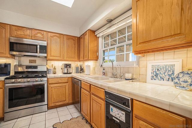 1268 74 Locust St, San Diego, CA 92106