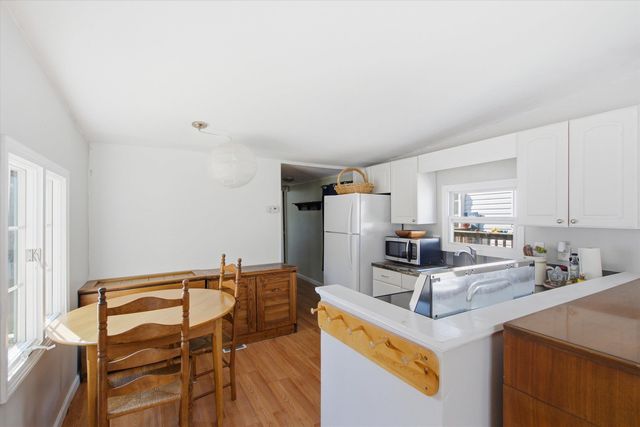 21 Adams Park, Rye, NH 03870