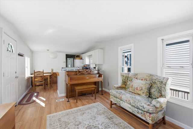 21 Adams Park, Rye, NH 03870