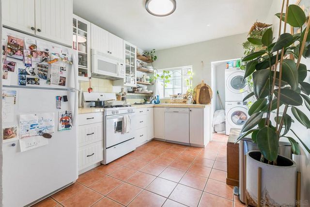 1980 Chatsworth Blvd., San Diego, CA 92107