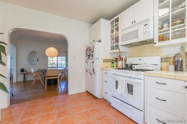 1980 Chatsworth Blvd., San Diego, CA 92107