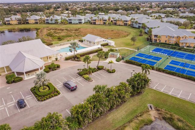 25535 HERITAGE LAKE BOULEVARD 20, Punta Gorda, FL 33983