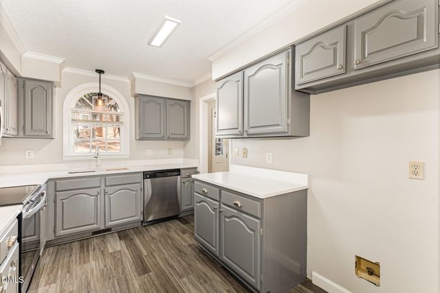 4534 Hamptonshire Drive, Raleigh, NC 27613