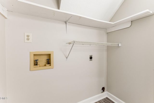 4534 Hamptonshire Drive, Raleigh, NC 27613