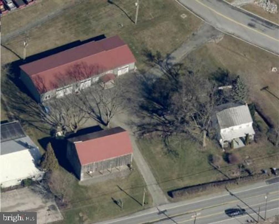 5895 LINCOLN HWY, York, PA 17406