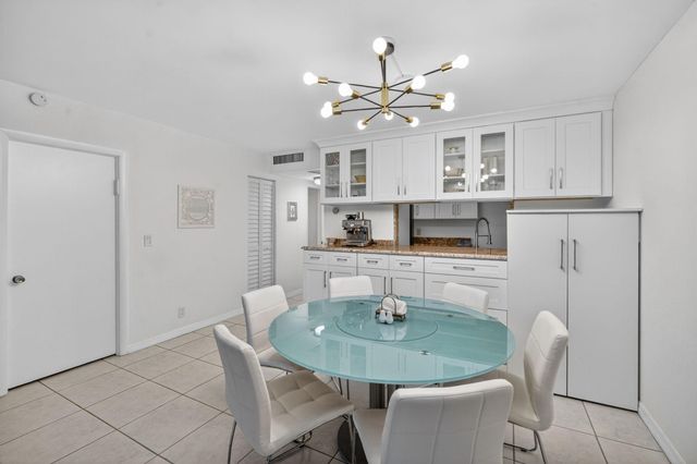 3900 N Hills Drive 306, Hollywood, FL 33021