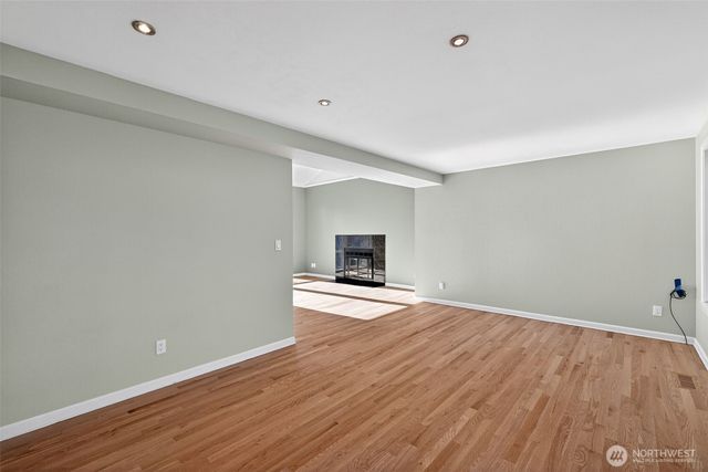12228 Dayton Avenue N, Seattle, WA 98133