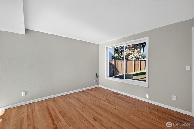 12228 Dayton Avenue N, Seattle, WA 98133