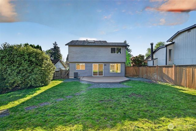 12228 Dayton Avenue N, Seattle, WA 98133