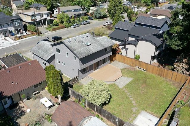12228 Dayton Avenue N, Seattle, WA 98133