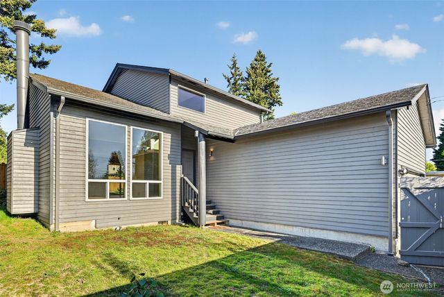 12228 Dayton Avenue N, Seattle, WA 98133