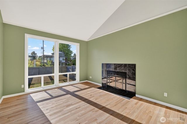 12228 Dayton Avenue N, Seattle, WA 98133