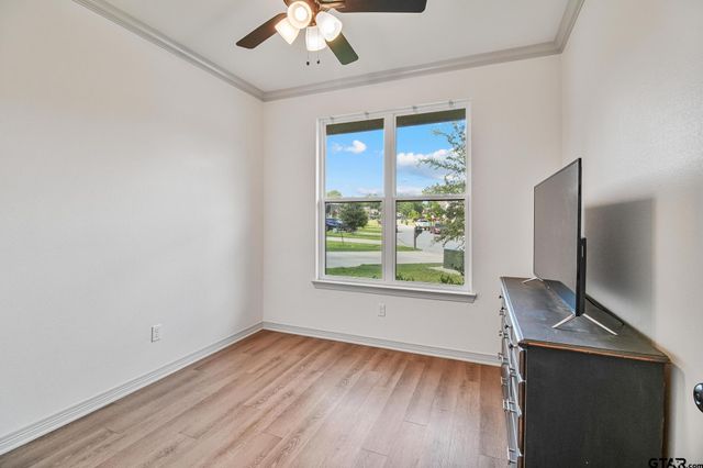 1723 Alamo Crossing Rd, Tyler, TX 75701