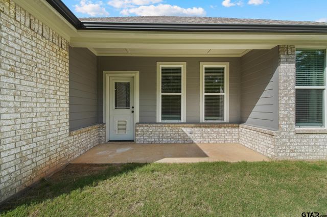 1723 Alamo Crossing Rd, Tyler, TX 75701