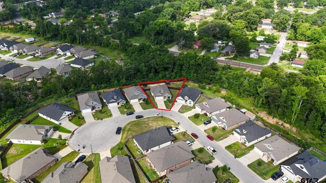 1723 Alamo Crossing Rd, Tyler, TX 75701