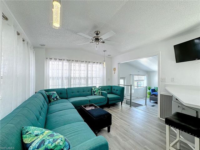 11561 Valleyview DR # 166, Fort Myers, FL 33908