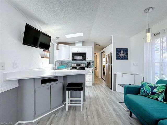 11561 Valleyview DR # 166, Fort Myers, FL 33908