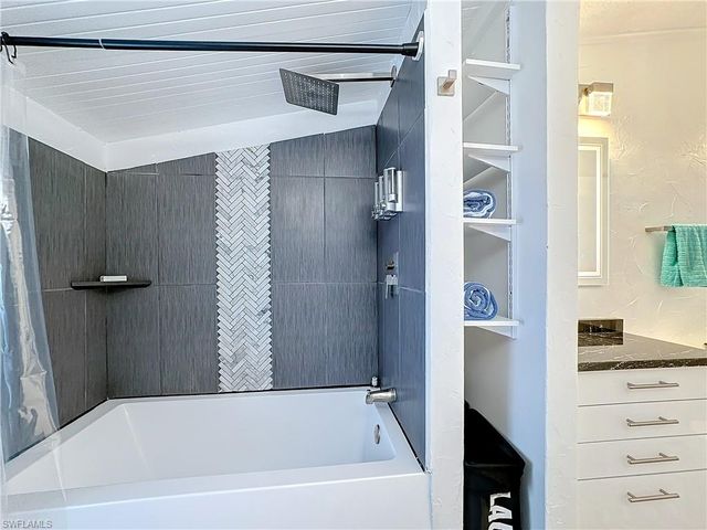 11561 Valleyview DR # 166, Fort Myers, FL 33908