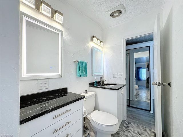 11561 Valleyview DR # 166, Fort Myers, FL 33908